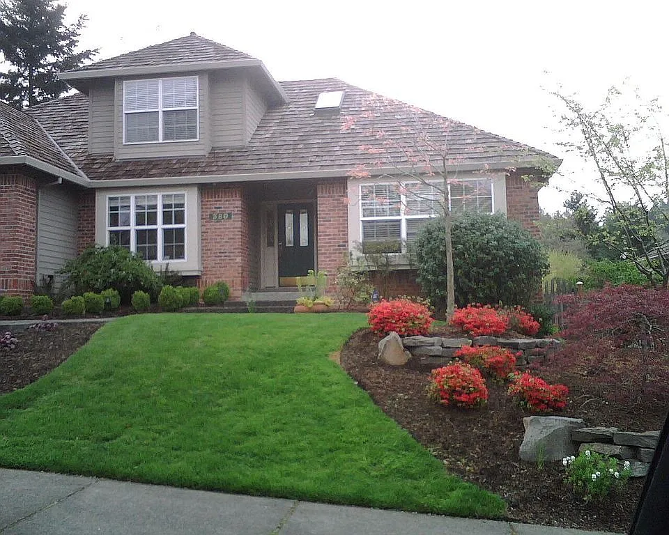 380 NW Sundown Way photo 1