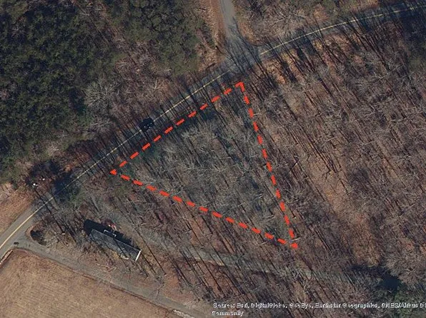 1 Bremble Dr, Moneta, VA 24121