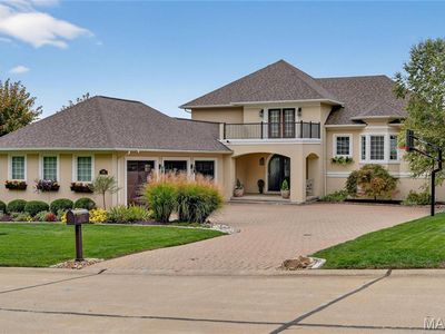 13355 Maple Dr, Saint Louis, MO, 63127