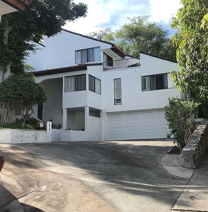 2nd image of 2933 Hibiscus Pl #F