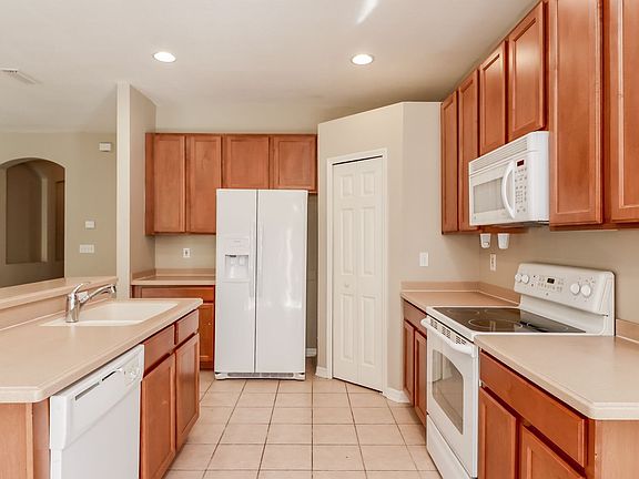 5th image of 34731 Marsh Glen Ct