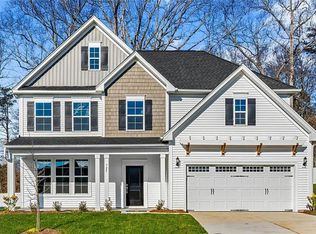 725 Cinnamon Hill Dr, Winston Salem, NC 27106