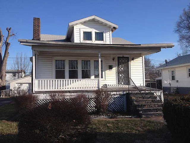 782 N 39th St photo 1