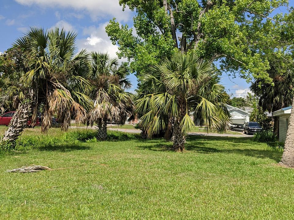 2nd image of 2400 W 9th St Lot 3