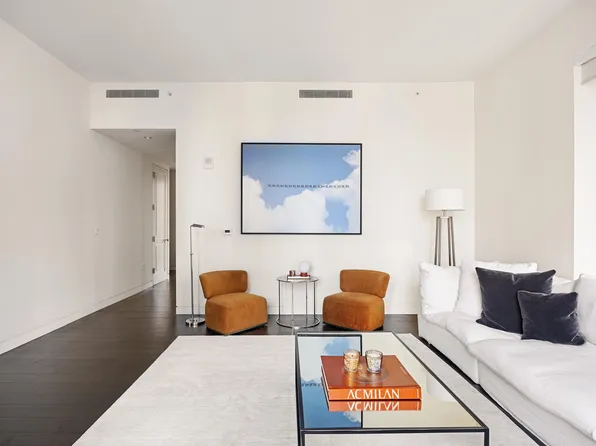 20 West 53rd Street image 4 of 15