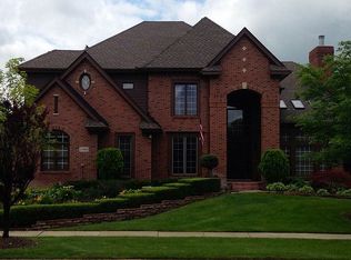 23409 Whitehall Dr, Novi, MI 48374