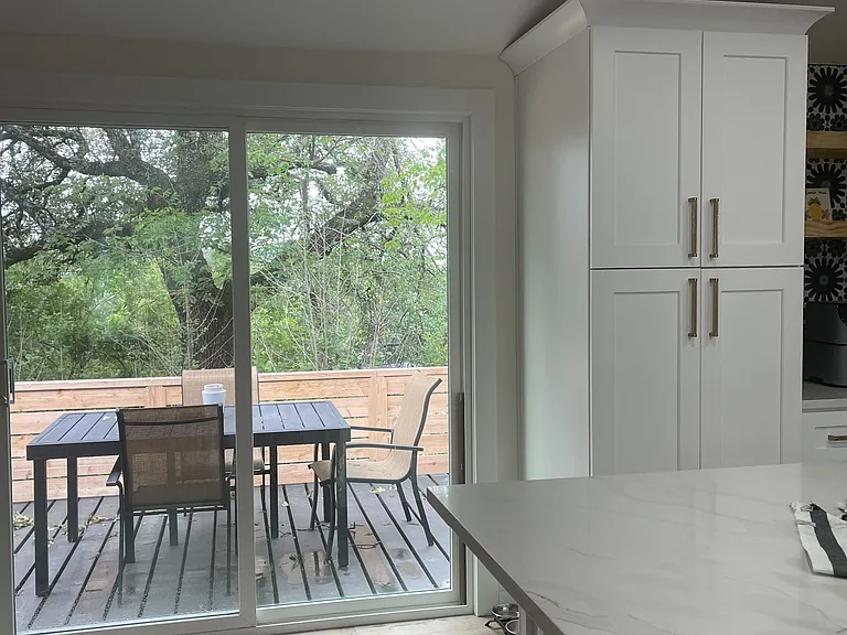 3704 San Antonio St — Photo 4