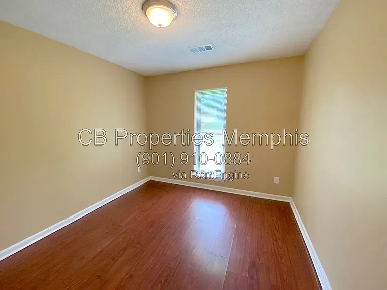 6930 Autumnhill Ln — Photo 5