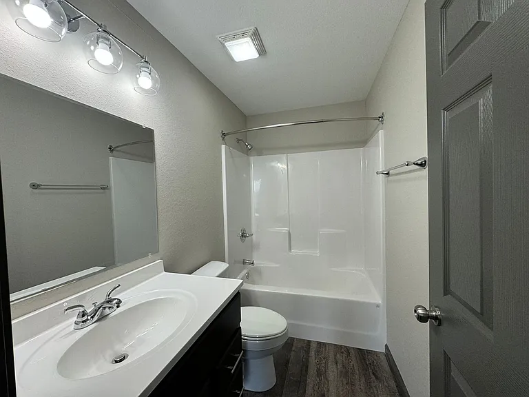 Longview Meadows - Montgomery City MO — Photo 24