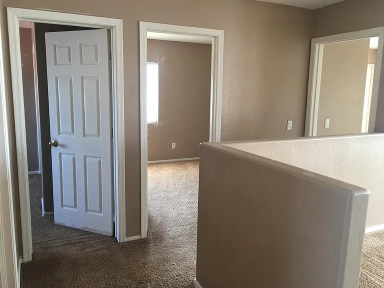 7776 N 56th Ln — Photo 31