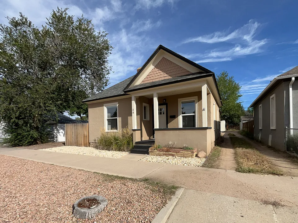 24 W Las Animas St