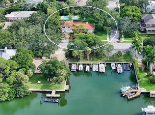 1549 Gulfview Dr, Sarasota, FL 34236