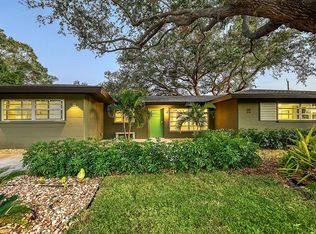 2674 Jefferson Cir, Sarasota, FL 34239