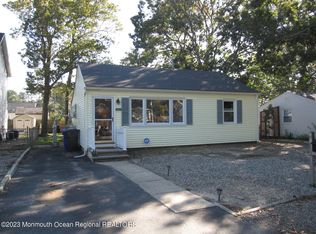 475 Pinecroft Dr, Brick, NJ 08723