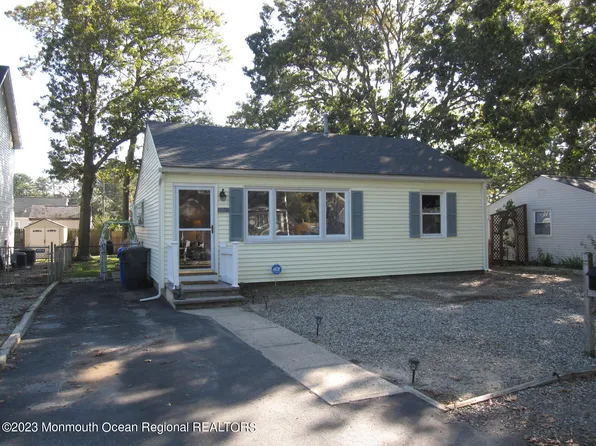 475 Pinecroft Drive, Brick, NJ 08723