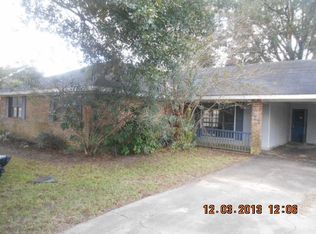 827 W Butcher Switch Rd, Lafayette, LA 70507