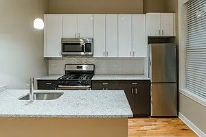 W Buckingham Pl — Photo 23