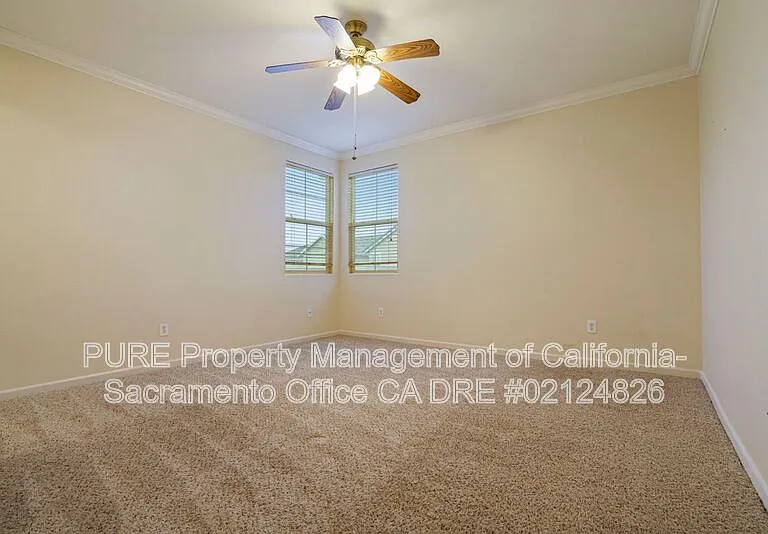 11091 International Dr — Photo 17