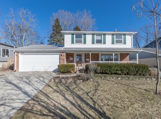2714 Antietam Dr, Ann Arbor, MI 48105