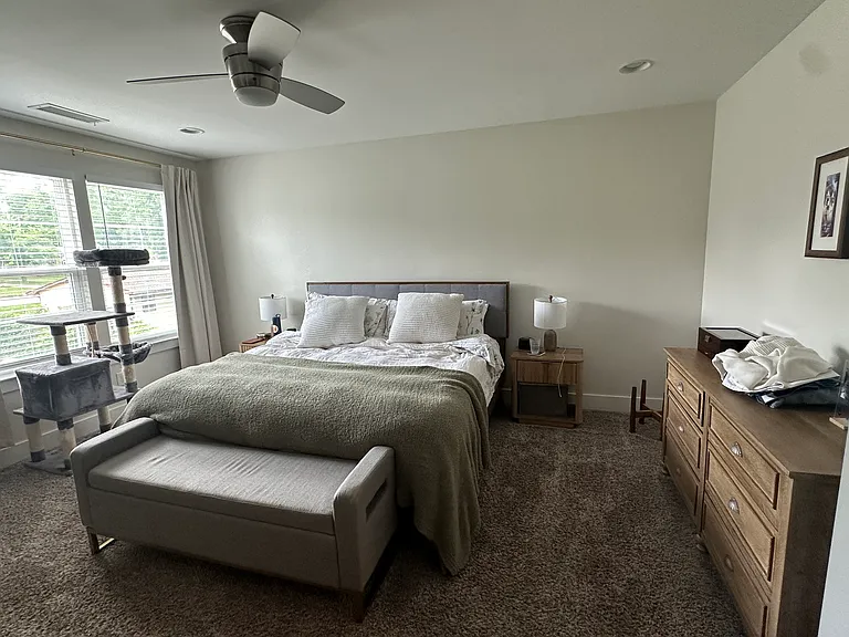 1429B Litton Ave — Photo 2
