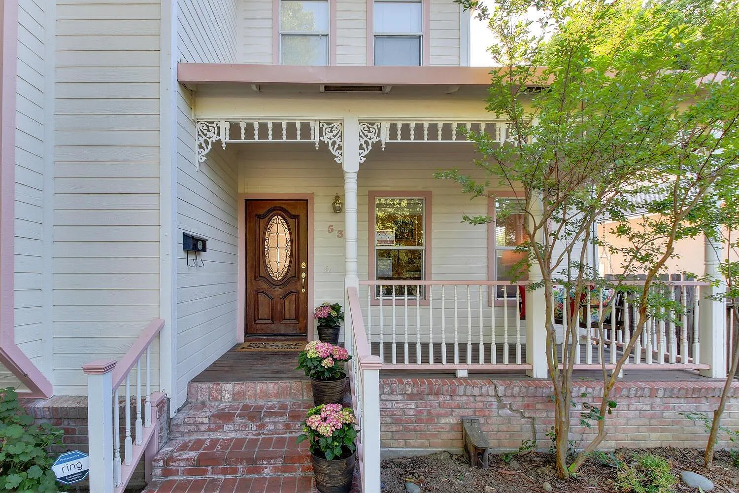 5 bed, 1800 sqft, $4,000 — Photo 2