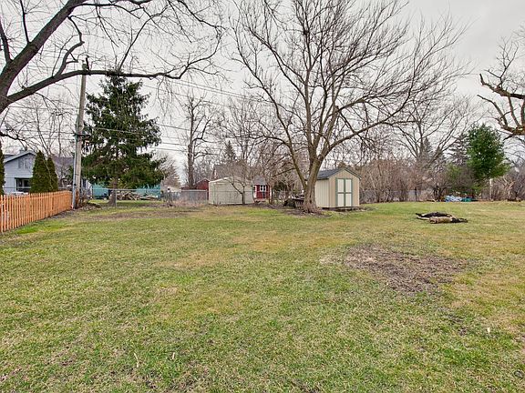 4th image of 37253 N Loretto Ave