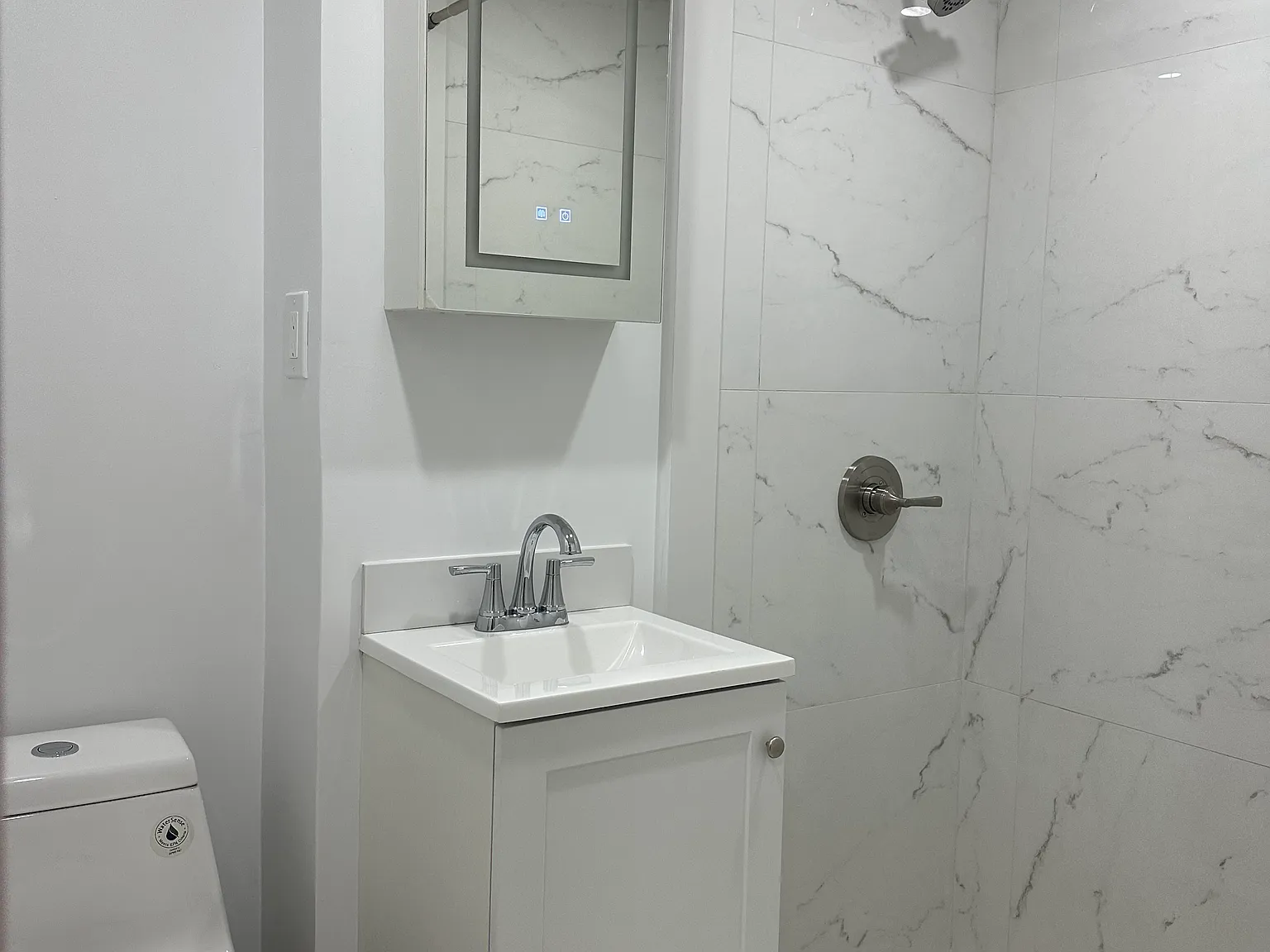 1 bed, 375 sqft, $2,700 — Photo 4