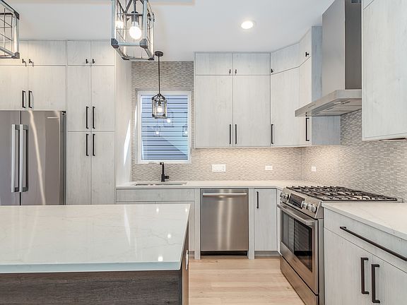 3rd image of 1340 N Central Park Ave