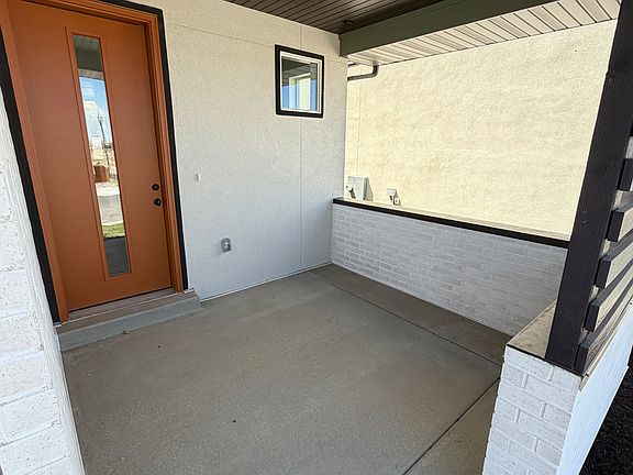 2nd image of 259 W Fushion Ln #123