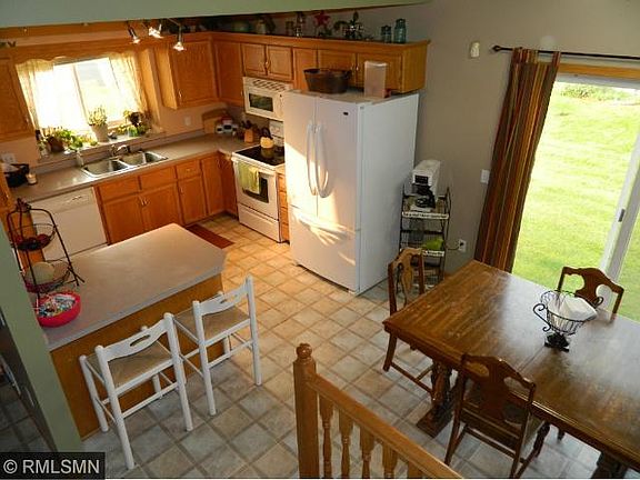 3rd image of 38441 Coventry Dr