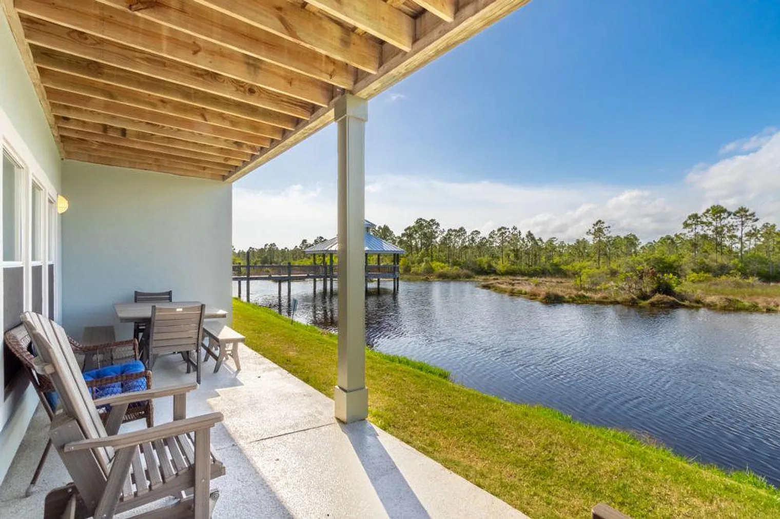 2 bed, 2.0 bath, 1044 sqft, $3,124 — Photo 3