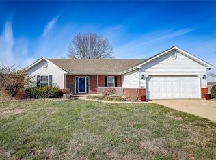 3223 Fielding Ln, Shiloh, IL 62221