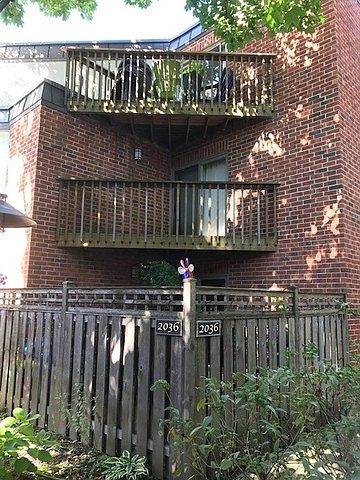1st image of 2036 N Larrabee St APT 8104