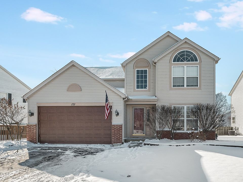 1st image of 1711 Tall Oaks Dr