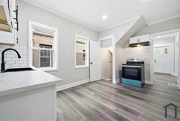 12828 Woodside Ave — Photo 11