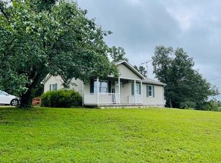 8135 White Plains Rd, White Plains, KY 42464