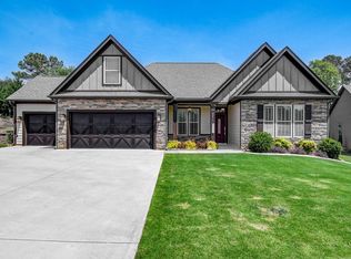 324 Holly Oaks Ln, Inman, SC 29349