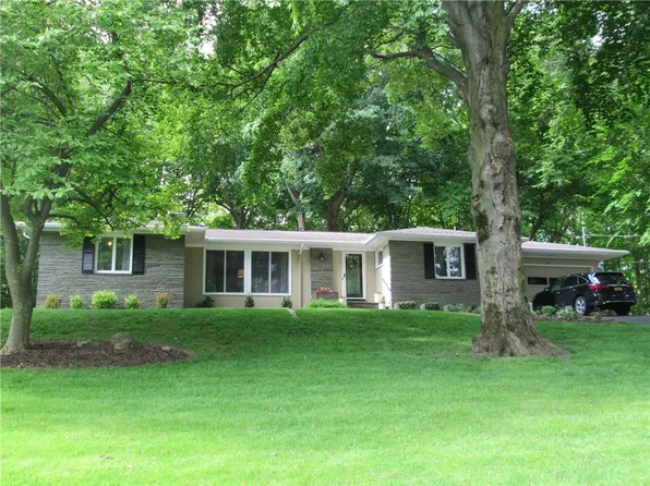 57 Locust Hill Dr, Rochester, NY 14618