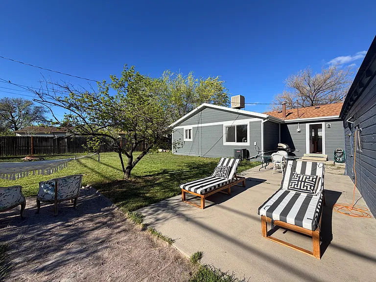 1224 S Navajo St — Photo 13
