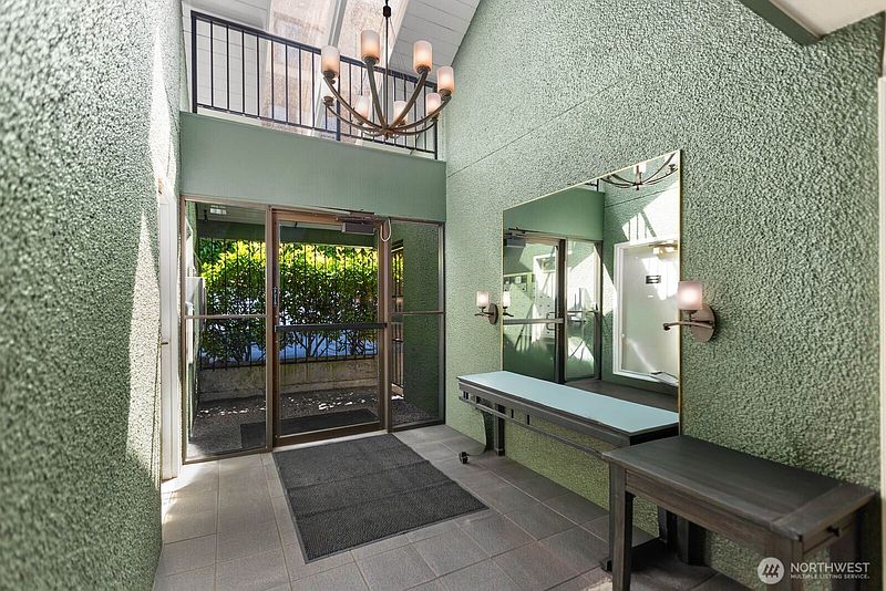3rd image of 150 Melrose Avenue E #504