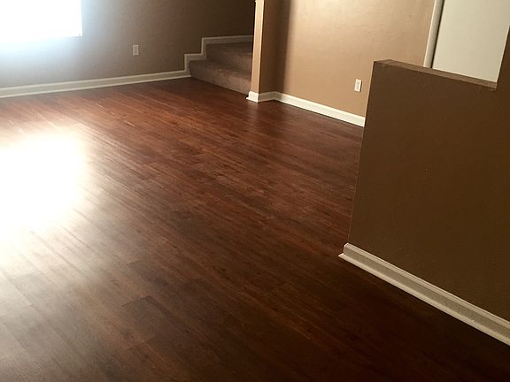 3rd image of 640 Eugenia St APT 103