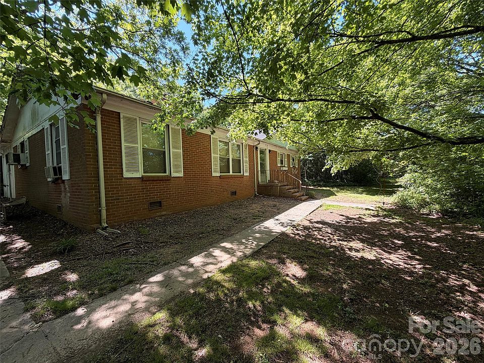 1st image of 7000 Ridge Lane Rd