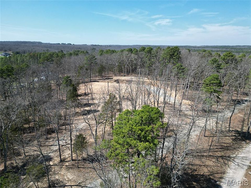 1st image of 25 Tall Oak Dr
