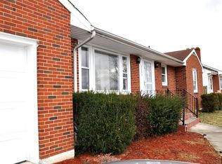 2203 Lynnhope Dr NW, Roanoke, VA 24017