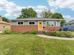 239 Saint Lawrence Blvd, Eastlake, OH 44095