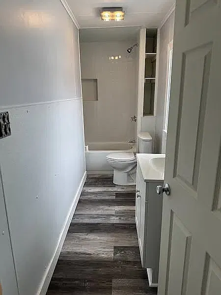 2 bed, 1600 sqft, $2,200 — Photo 4