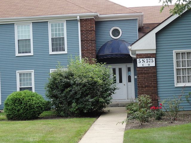 1st image of 5S575 Paxton Dr #3-E