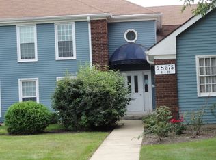 5S575 Paxton Dr #3-E, Naperville, IL 60563