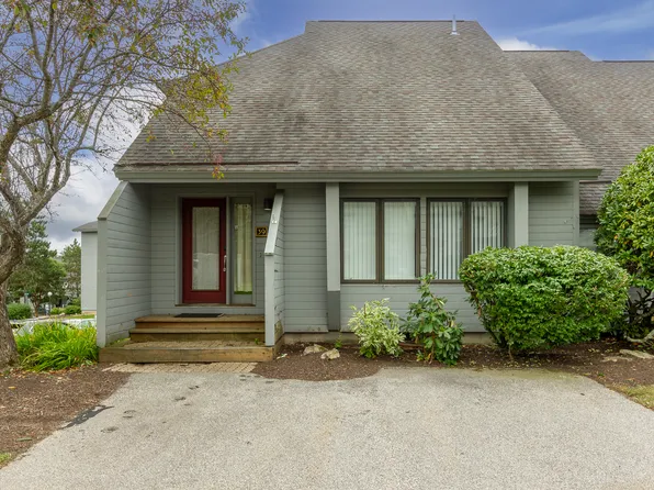 5 Tsienneto Rd Unit 39, Derry, NH 03038