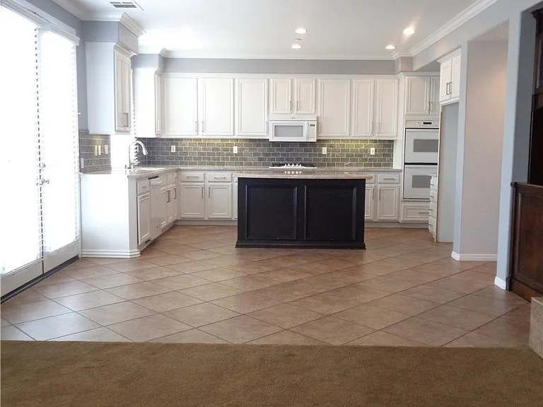 20904 Monarch Ln #27 — Photo 6